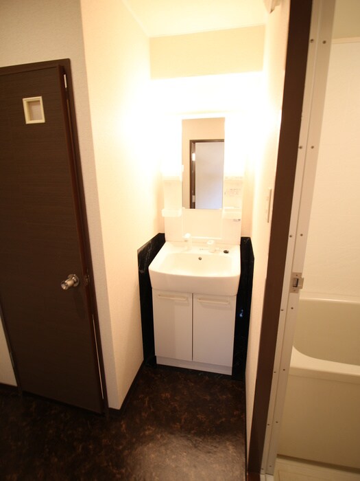 物件内観写真10　(洗面)