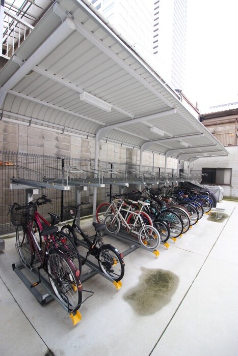 物件外観写真6　(駐輪場)