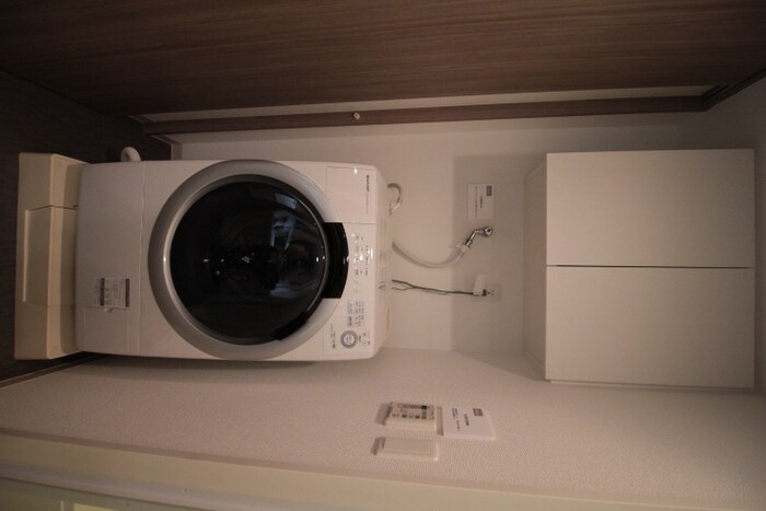 物件内観写真11　(洗濯機置場)