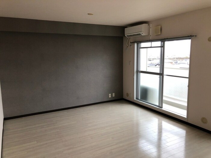 物件内観写真11　(居室)