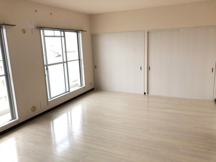 物件内観写真12　(居室)