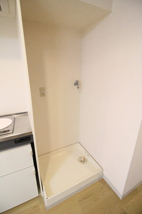 物件内観写真13　(洗濯機置場)