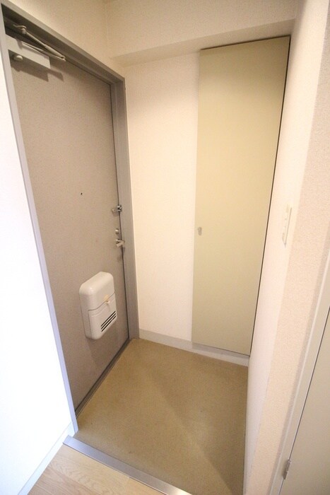 物件内観写真17　(玄関)