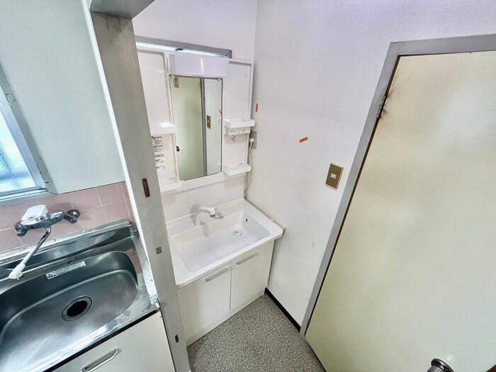 物件内観写真13　(洗面)