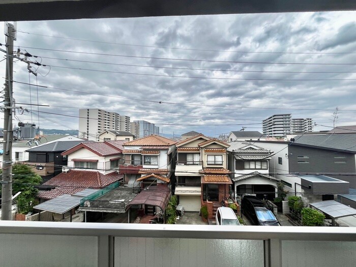 物件内観写真17　(室内からの展望)