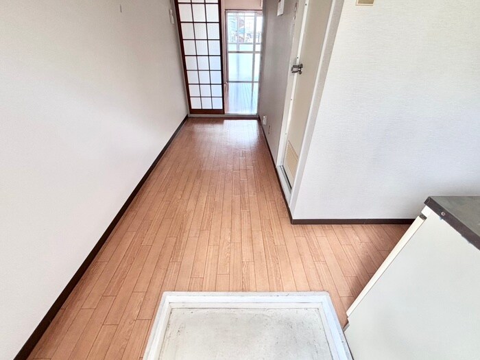 物件内観写真17　(玄関)