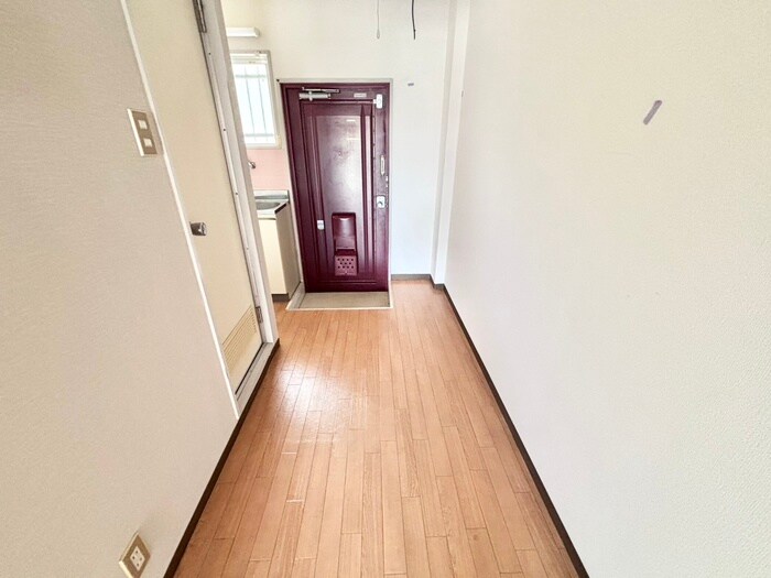 物件内観写真18　(廊下)