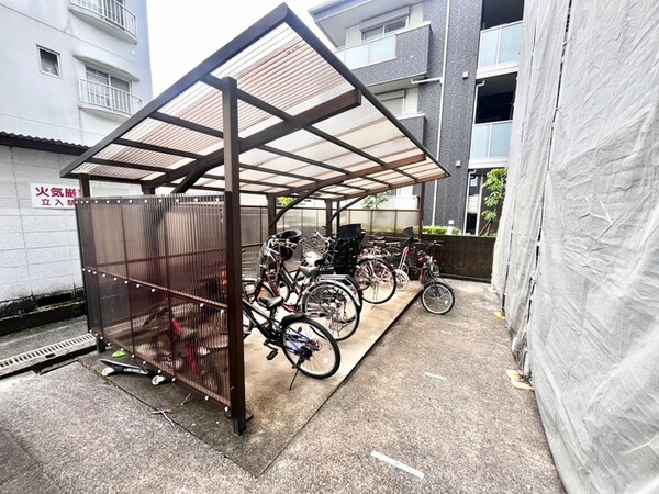 駐輪場