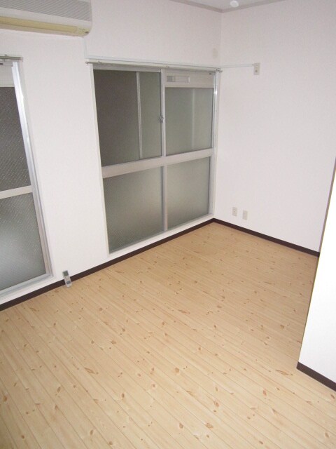 物件内観写真10　(居室)