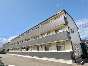 カサレリア外観写真