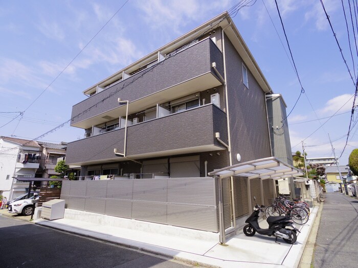 物件外観写真1　(外観写真)