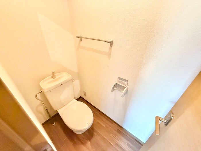 物件内観写真14　(トイレ)