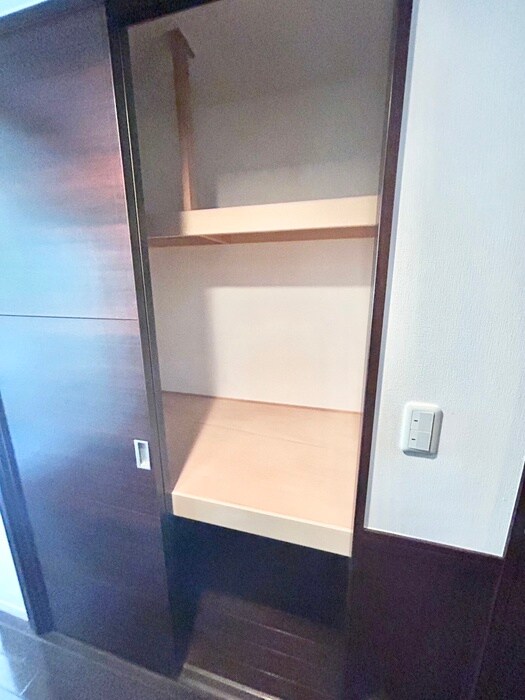 物件内観写真21　(収納)