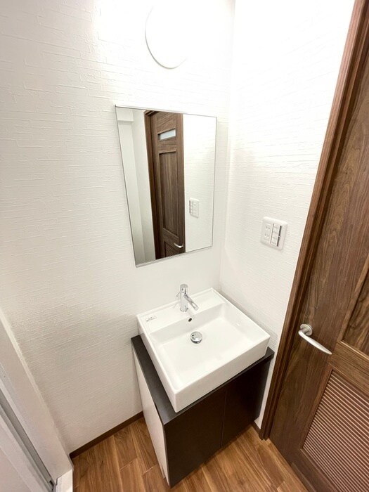 物件内観写真11　(洗面)