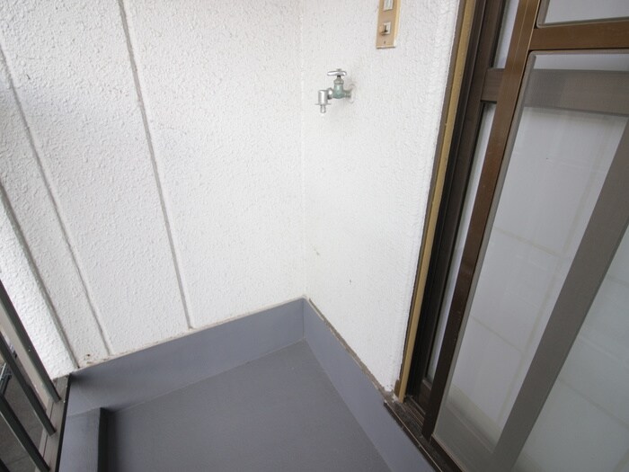 物件内観写真14　(洗濯機置場)