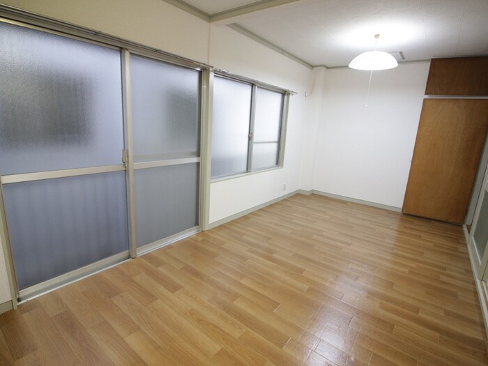 物件内観写真16　(居室)