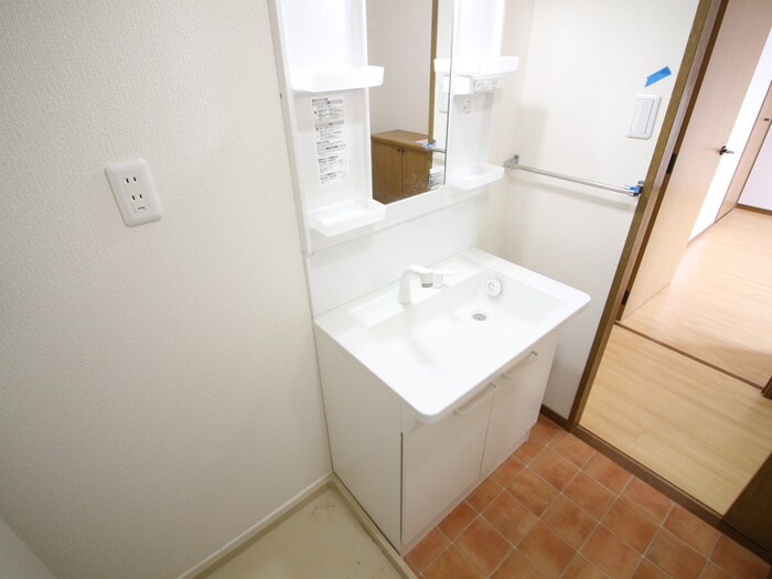 物件内観写真13　(洗面)