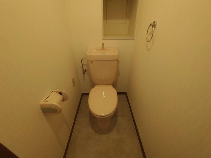 物件内観写真14　(トイレ)