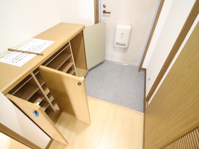 物件内観写真17　(靴箱)