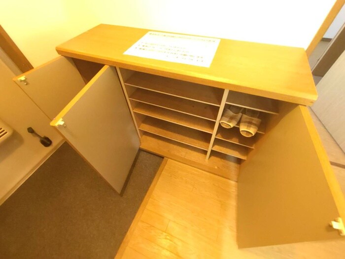 物件内観写真18　(靴箱)