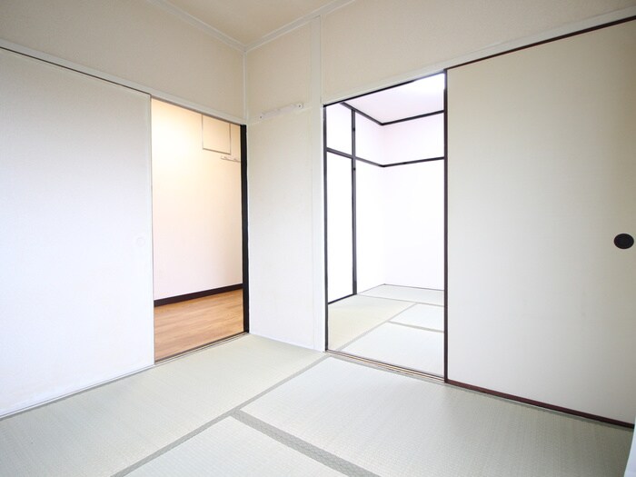 物件内観写真8　(居室)