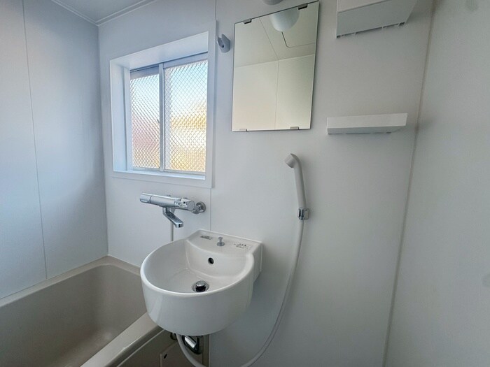 物件内観写真12　(洗面)