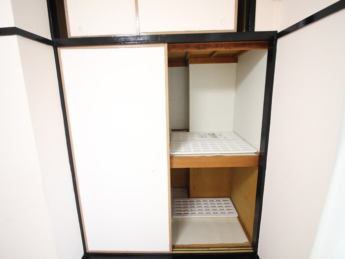 物件内観写真15　(収納)