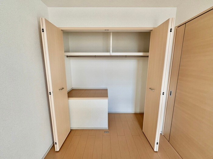物件内観写真13　(収納)