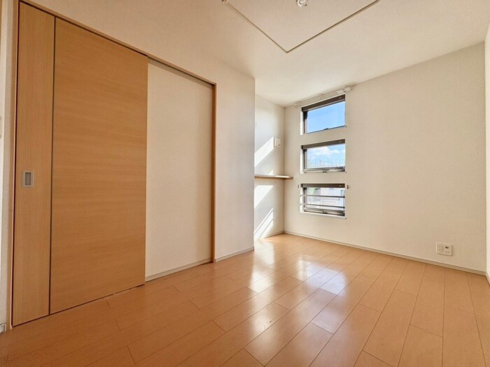 物件内観写真15　(居室)