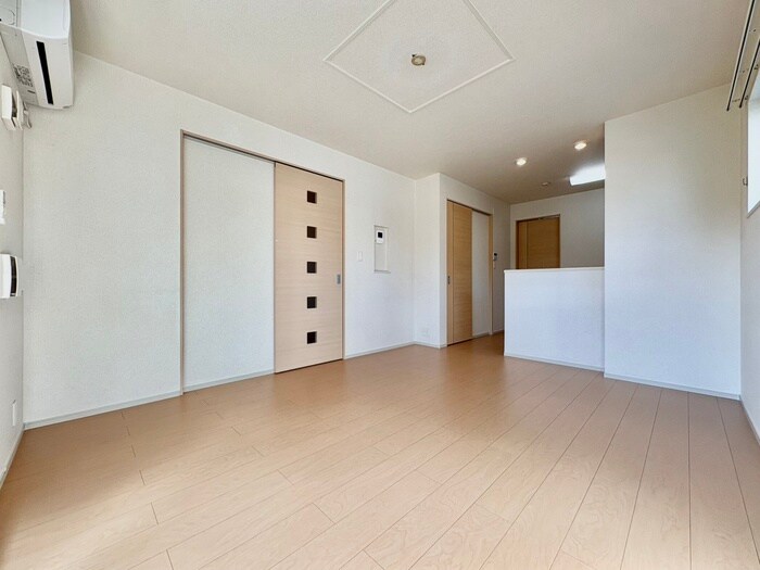 物件内観写真18　(居室)