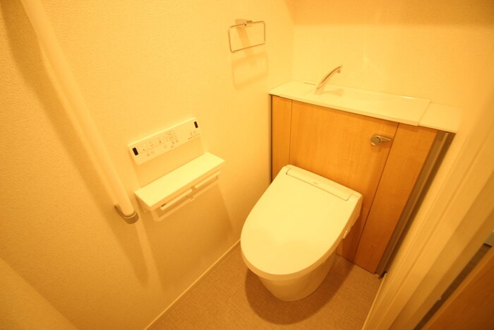 物件内観写真10　(トイレ)