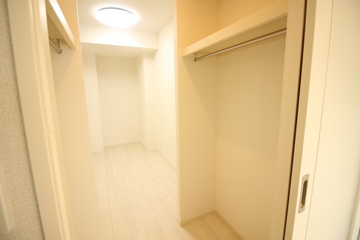 物件内観写真11　(収納)