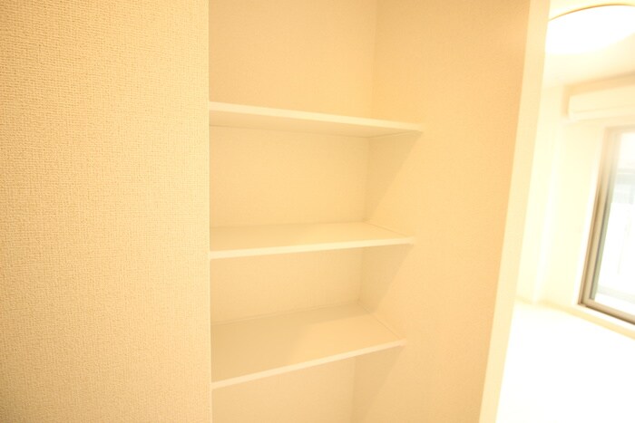 物件内観写真12　(収納)