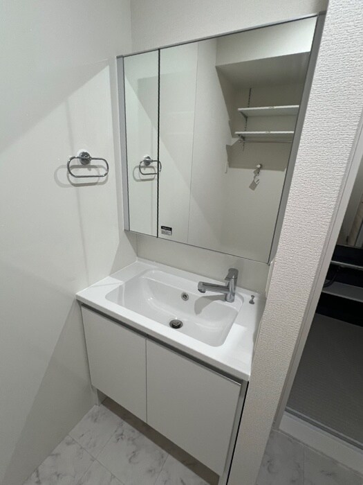 物件内観写真12　(洗面)