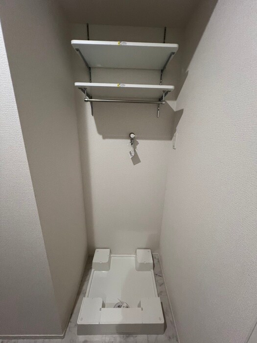 物件内観写真13　(洗濯機置場)