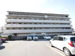 吉鴻ハイネス３外観写真