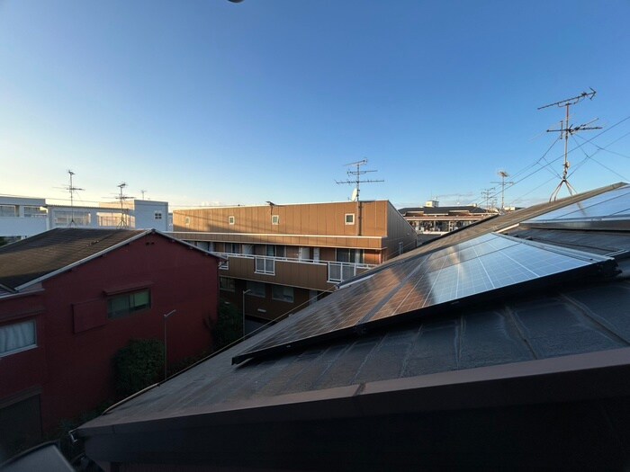 物件内観写真12　(室内からの展望)