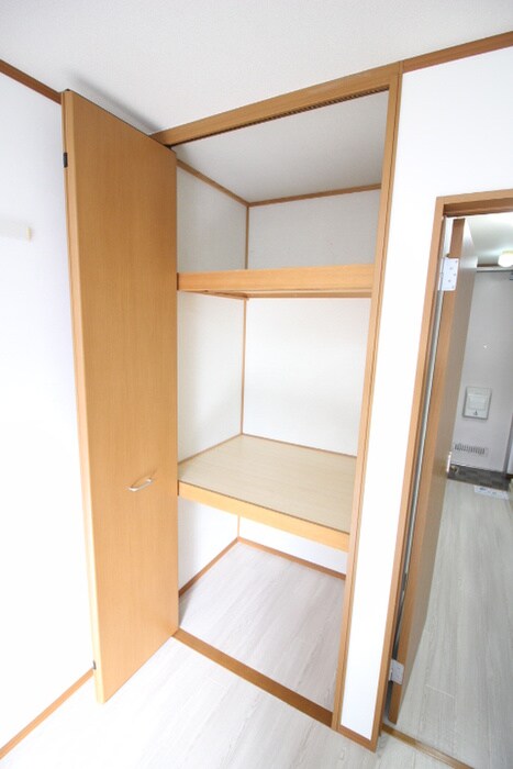物件内観写真13　(収納)