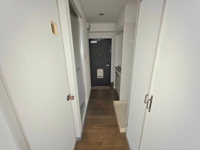 物件内観写真18　(廊下)