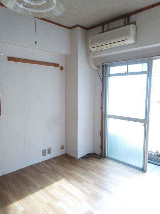 物件内観写真6　(居室)