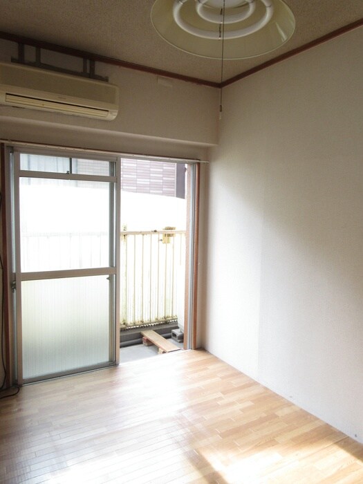 物件内観写真13　(居室)