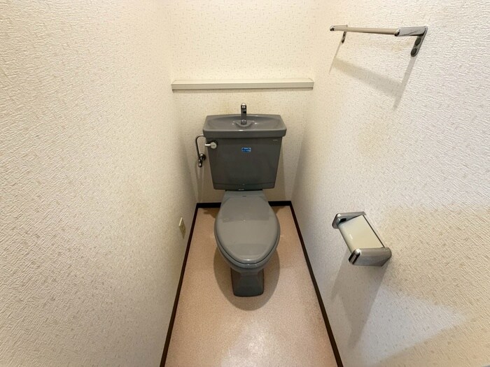 物件内観写真14　(トイレ)
