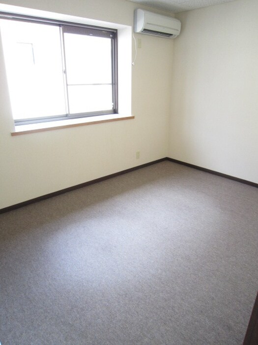 物件内観写真5　(居室)