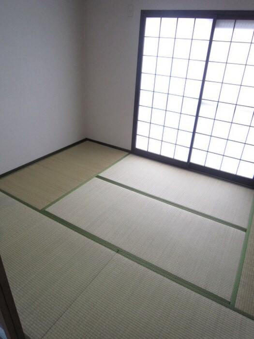 物件内観写真6　(居室)