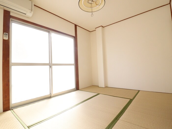 物件内観写真10　(居室)