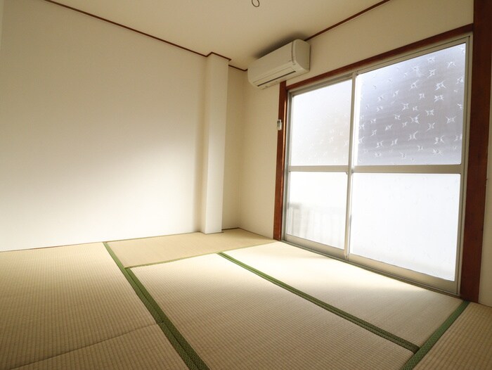 物件内観写真12　(居室)