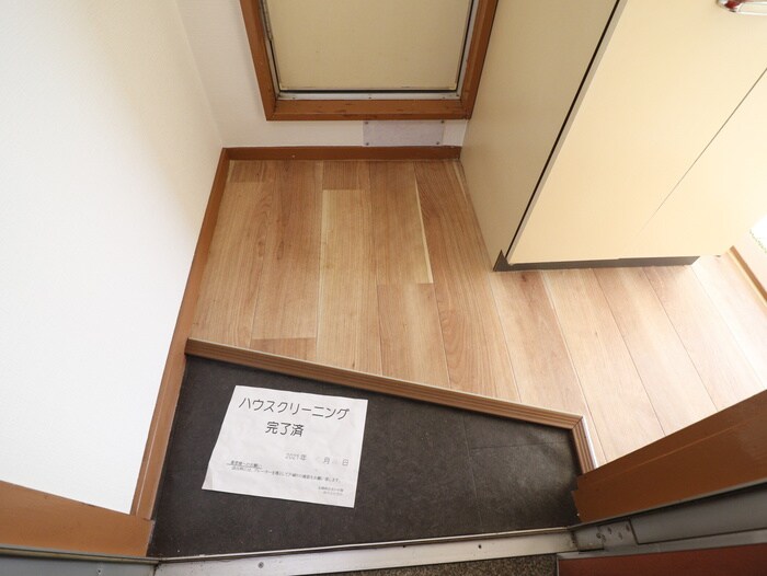 物件内観写真14　(玄関)
