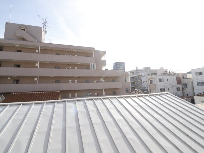 物件内観写真17　(室内からの展望)