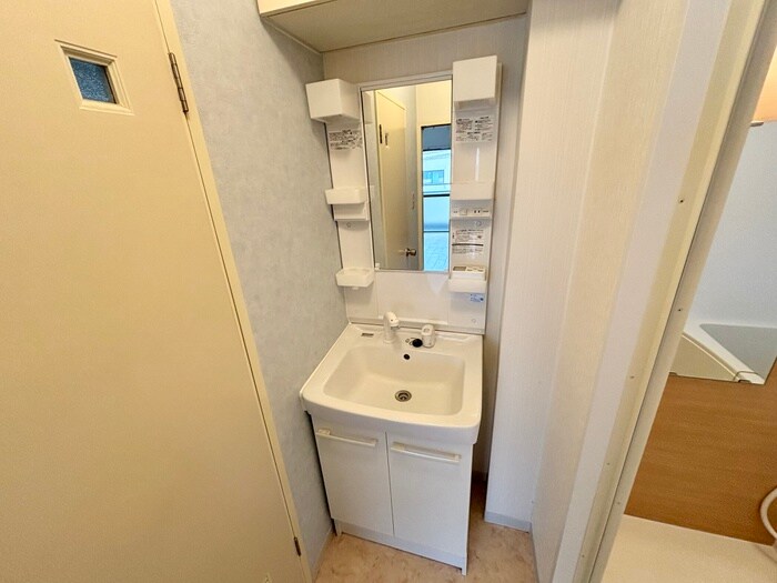 物件内観写真11　(洗面)