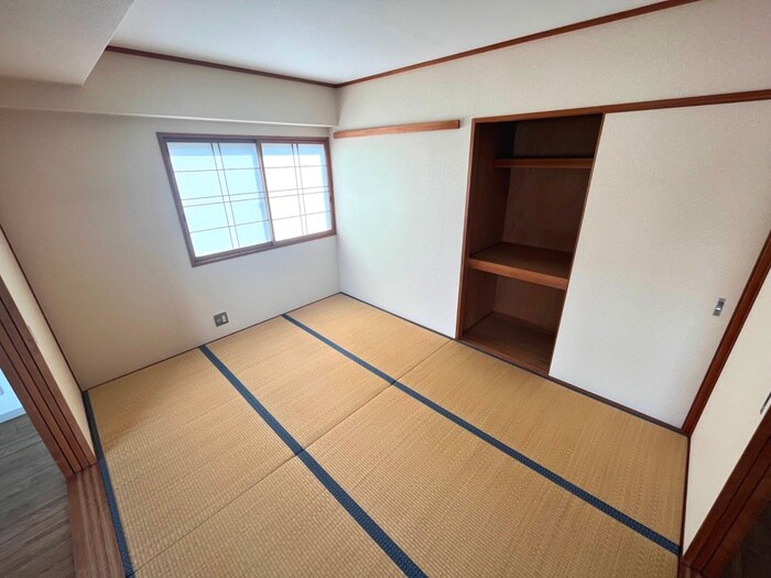 物件内観写真16　(居室)